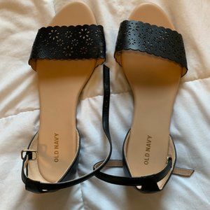 Old Navy Black Sandals